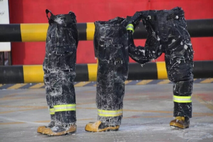 天罡向我們最美逆行者致敬